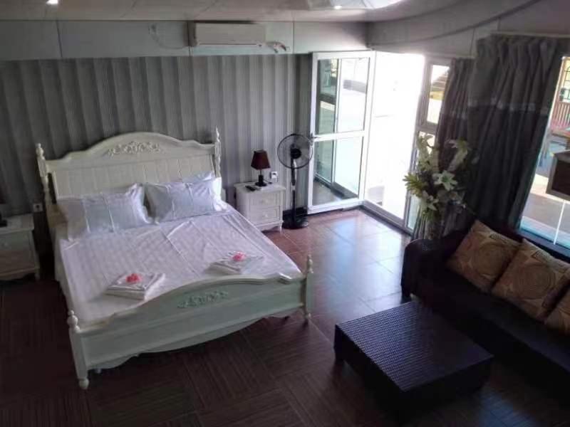 Crystal Beach Hotel بورت فيلا المظهر الخارجي الصورة