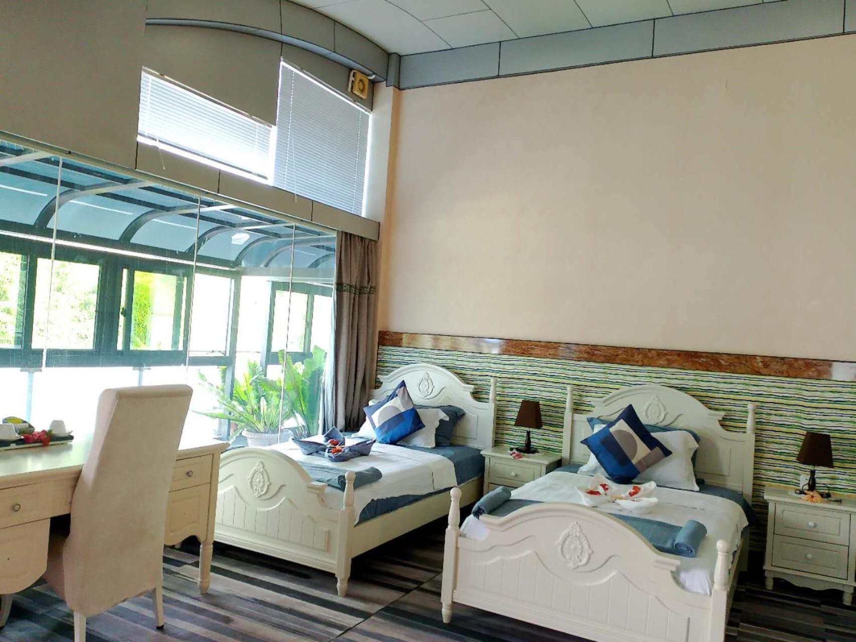 Crystal Beach Hotel بورت فيلا المظهر الخارجي الصورة